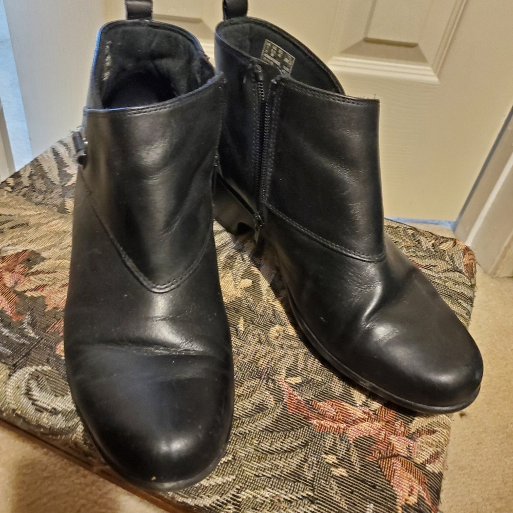 Clarke's boots